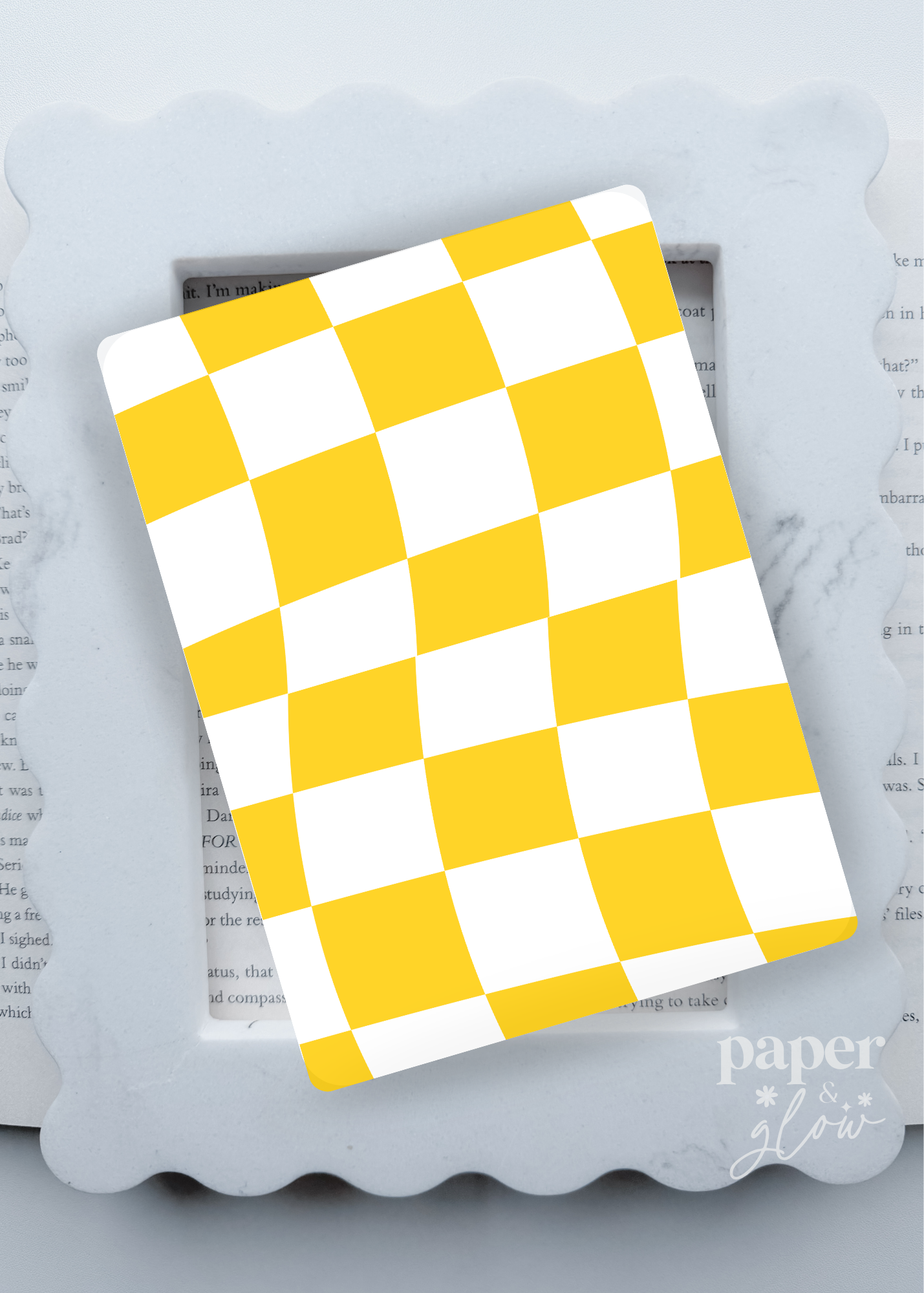 Lemon Checkered E-Reader Insert