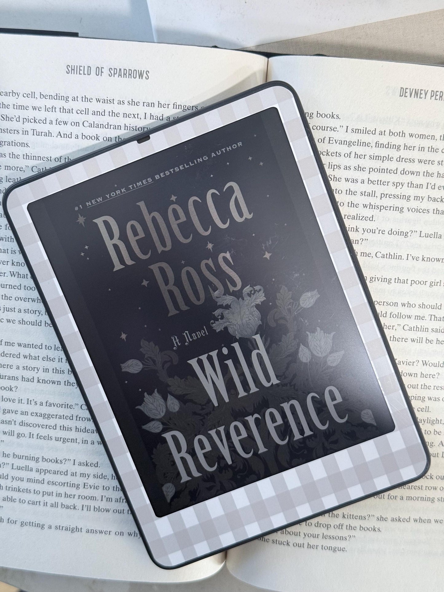 E-Reader Skin | Misty Gingham | Paper & Glow
